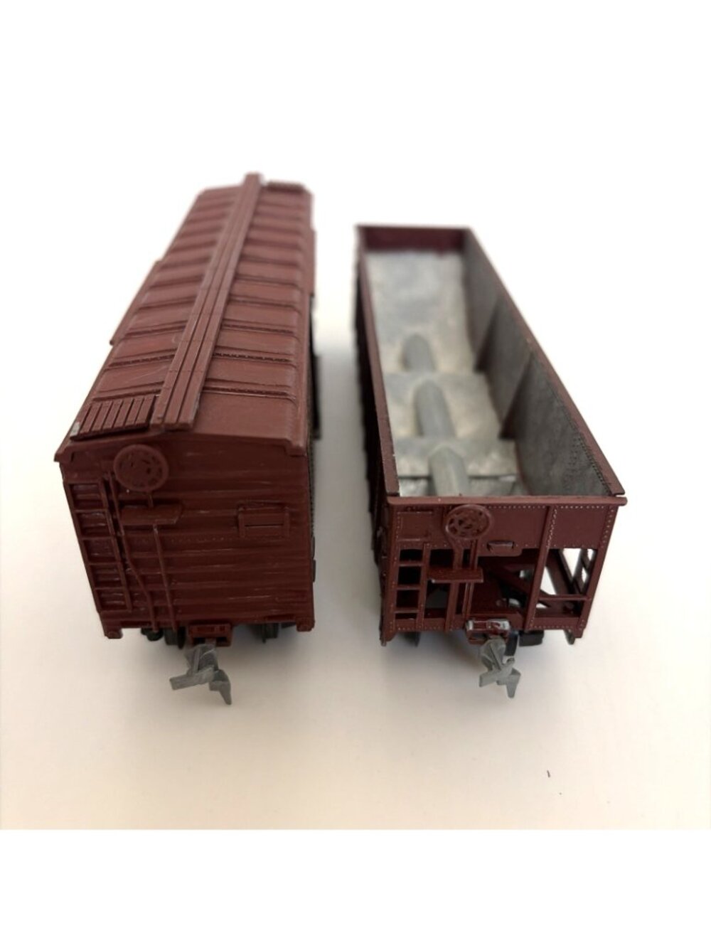 Lot 2 MDC Roundhouse HO 40' Hopper 40' AAR Boxcar Diecast Metal Assembled Kits - Picture 11 of 16